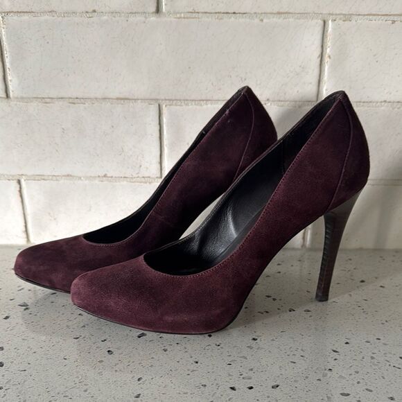 Donald J. Pliner Classic Pumps Heels Stiletto Burgundy Pointy Toe Sz 8.5 Narrow - Picture 1 of 13